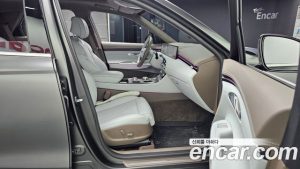 Genesis GV70 2.5T Бензин 2WD 2025 года из Южной Кореи