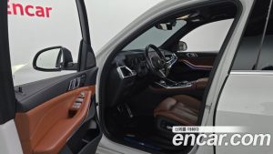 BMW X7 xDrive 40i M Sport 7-Seater 2024 года из Южной Кореи