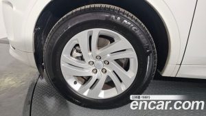 Land Rover Discovery Sport P250 S 2024 года из Южной Кореи