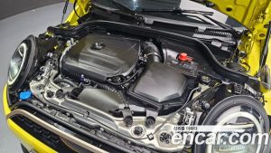 Mini Cooper Favoured 2025 года из Южной Кореи