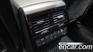 Volkswagen Touareg 3.0 TDI R-Line 2024 года из Южной Кореи