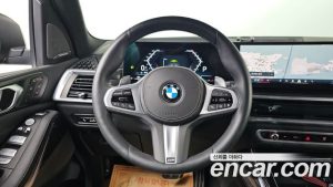 BMW X7 xDrive 40i M Sport 6 2025 года из Южной Кореи