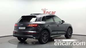 Audi Q5 45 TFSI 4WD Premium 2024 года из Южной Кореи