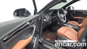 Audi Q5 45 TFSI 4WD Premium 2024 года из Южной Кореи