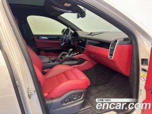 Porsche Cayenne 3.0 Coupe 2022 года из Южной Кореи