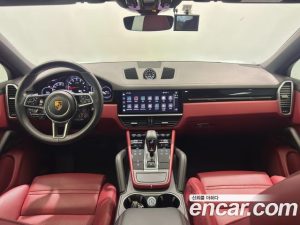 Porsche Cayenne 3.0 Coupe 2022 года из Южной Кореи