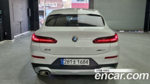 BMW X4 xDrive20i xLine 2023 года из Южной Кореи