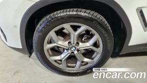 BMW X4 xDrive20i xLine 2023 года из Южной Кореи
