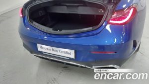 Mercedes-Benz CLE-Class CLE450 4MATIC Cabriolet 2024 года из Южной Кореи