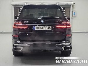 BMW X7 xDrive 40i M Sport 6 2024 года из Южной Кореи