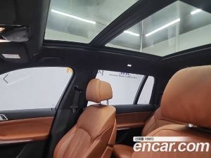 BMW X7 xDrive 40i M Sport 6 2024 года из Южной Кореи