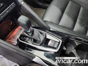 Renault-KoreaSamsung QM6 2.0 GDe Premiere 2WD 2022 года из Южной Кореи