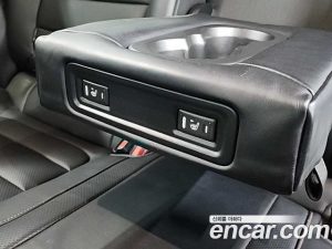 Renault-KoreaSamsung QM6 2.0 GDe Premiere 2WD 2022 года из Южной Кореи