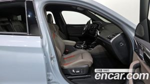 BMW X4M 3.0 Competition 2023 года из Южной Кореи