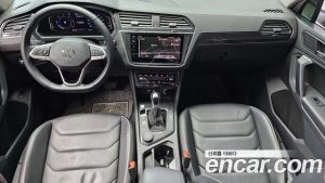 Volkswagen Tiguan 2.0 TDI 4 Prestige 2023 года из Южной Кореи