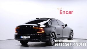 Volvo S90 B6 AWD ULTIMATE Bright 2023 года из Южной Кореи