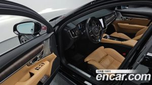 Volvo S90 B6 AWD ULTIMATE Bright 2023 года из Южной Кореи