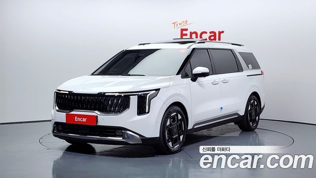 Kia Canival 9-Seater Signature 2024 года из Кореи
