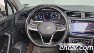 Volkswagen Tiguan 2.0 TDI 4 Prestige 2023 года из Южной Кореи