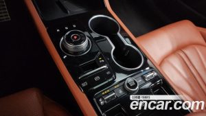 Kia K5 Signature 2025 года из Южной Кореи