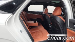 Kia K5 Signature 2025 года из Южной Кореи