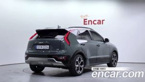 Kia Niro Signature 2024 года из Южной Кореи