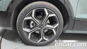 Kia Niro Signature 2024 года из Южной Кореи