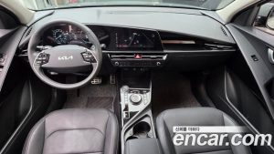 Kia Niro Signature 2024 года из Южной Кореи