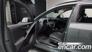 Kia Niro Signature 2024 года из Южной Кореи