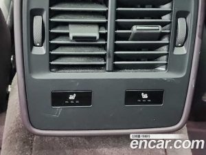 Porsche Taycan GTS 2023 года из Южной Кореи
