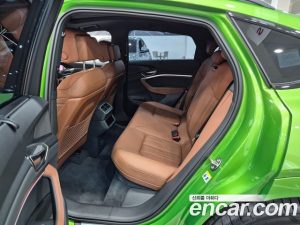 Audi Q8 e-tron 55 4WD Premium Sportback 2024 года из Южной Кореи