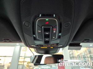 Audi Q8 e-tron 55 4WD Premium Sportback 2024 года из Южной Кореи