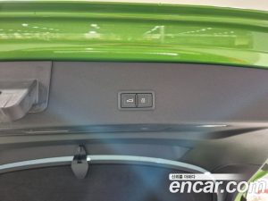 Audi Q8 e-tron 55 4WD Premium Sportback 2024 года из Южной Кореи