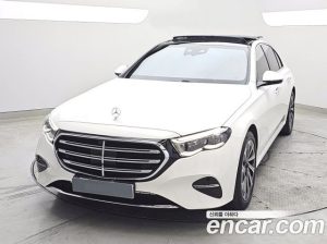 Mercedes-Benz E-Class E300 4MATIC Exclusive 2024 года из Южной Кореи