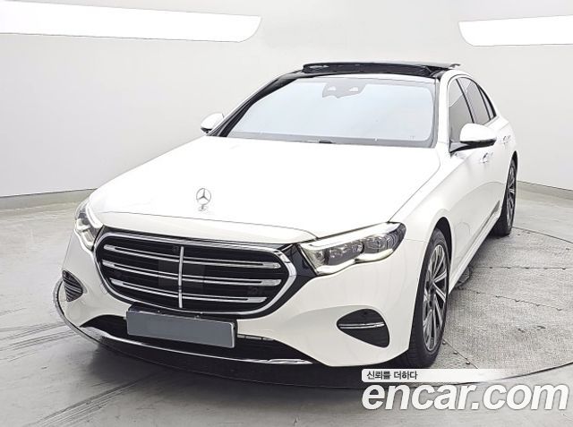 Mercedes-Benz E-Class E300 4MATIC Exclusive 2024 года из Кореи