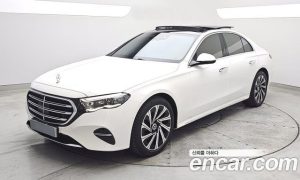 Mercedes-Benz E-Class E300 4MATIC Exclusive 2024 года из Южной Кореи
