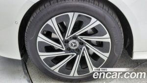 Mercedes-Benz E-Class E300 4MATIC Exclusive 2024 года из Южной Кореи