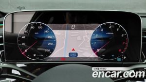 Mercedes-Benz E-Class E300 4MATIC Exclusive 2024 года из Южной Кореи