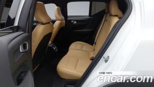 Volvo XC40 B4 Inscription 2022 года из Южной Кореи