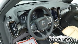 Volvo XC40 B4 Inscription 2022 года из Южной Кореи