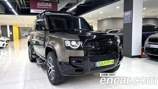Land Rover Defender 110 P400 X 2025 года из Кореи