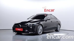 Mercedes-Benz C-Class C300 4MATIC AMG Line 2024 года из Южной Кореи
