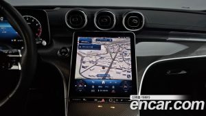 Mercedes-Benz C-Class C300 4MATIC AMG Line 2024 года из Южной Кореи