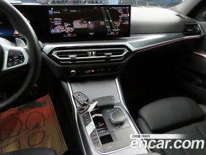 BMW 3-Series 320i Touring M Sport 2024 года из Южной Кореи