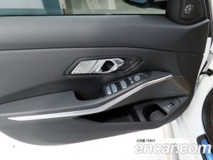 BMW 3-Series 320i Touring M Sport 2024 года из Южной Кореи