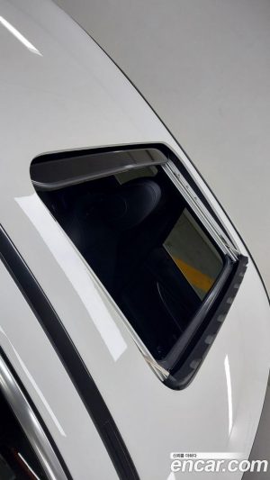 Mercedes-Benz E-Class E350 4MATIC Exclusive 2023 года из Южной Кореи