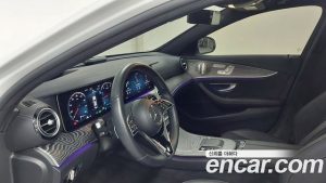 Mercedes-Benz E-Class E350 4MATIC Exclusive 2023 года из Южной Кореи