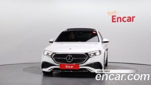 Mercedes-Benz E-Class E300 4MATIC AMG Line 2024 года из Южной Кореи