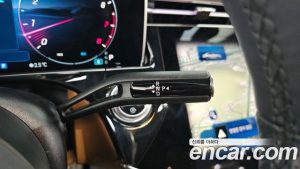 Mercedes-Benz E-Class E300 4MATIC AMG Line 2024 года из Южной Кореи
