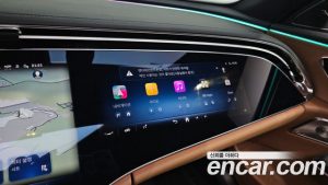 Mercedes-Benz E-Class E300 4MATIC AMG Line 2024 года из Южной Кореи